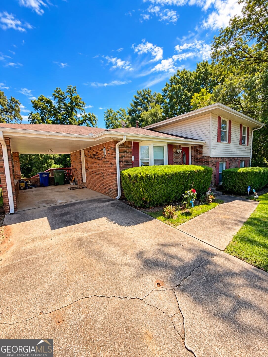 4 bedroom, 3 bathroom, 1,728 sq ft single family residence for sale at 1706 Ridge Street, Griffin, GA 30223 — photo 2