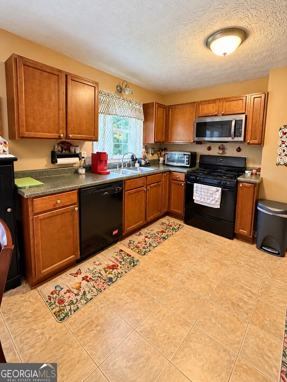 4 bedroom, 3 bathroom, 1,728 sq ft single family residence for sale at 1706 Ridge Street, Griffin, GA 30223 — photo 10