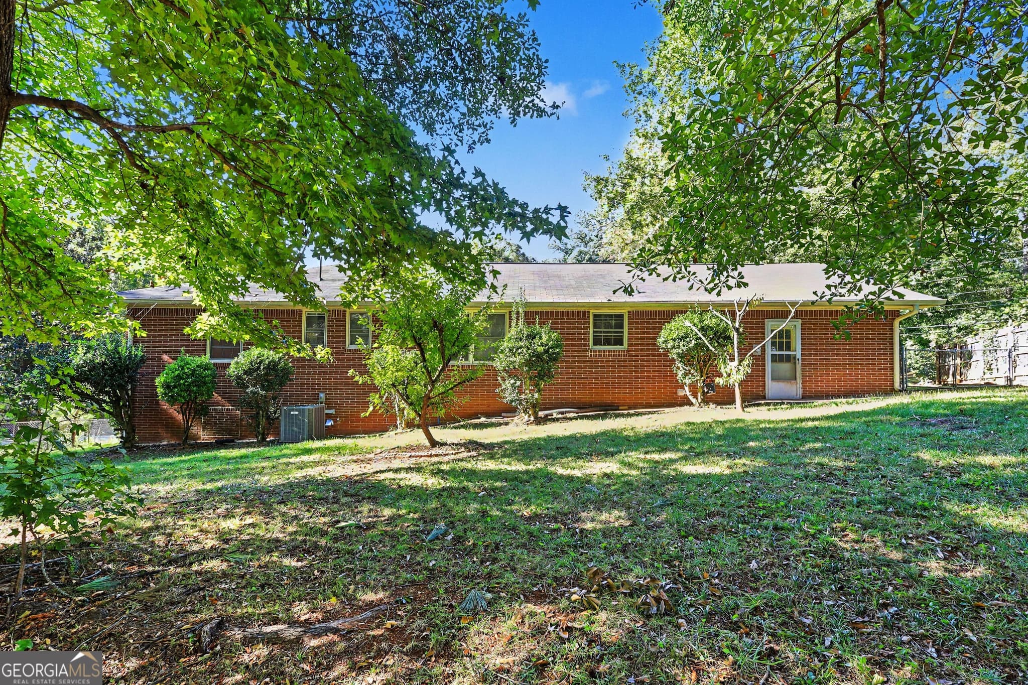4 bedroom, 3 bathroom, 2,648 sq ft single family residence for sale at 6663 Peacock Boulevard, Morrow, GA 30260 — photo 10