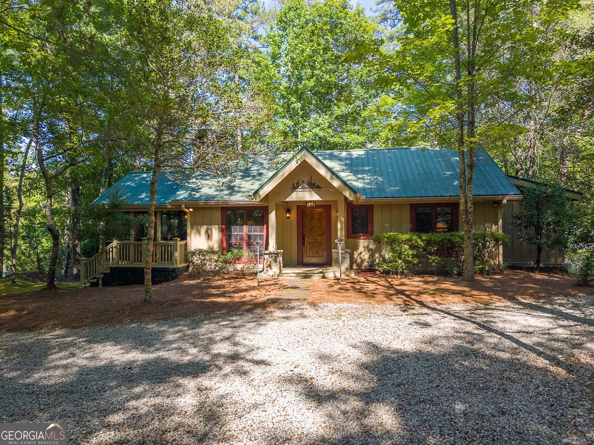 3 bedroom, 2.5 bathroom, 1,530 sq ft single family residence for sale at 2126 Burton Dam Road, Clarkesville, GA 30523 — photo 1 of 39