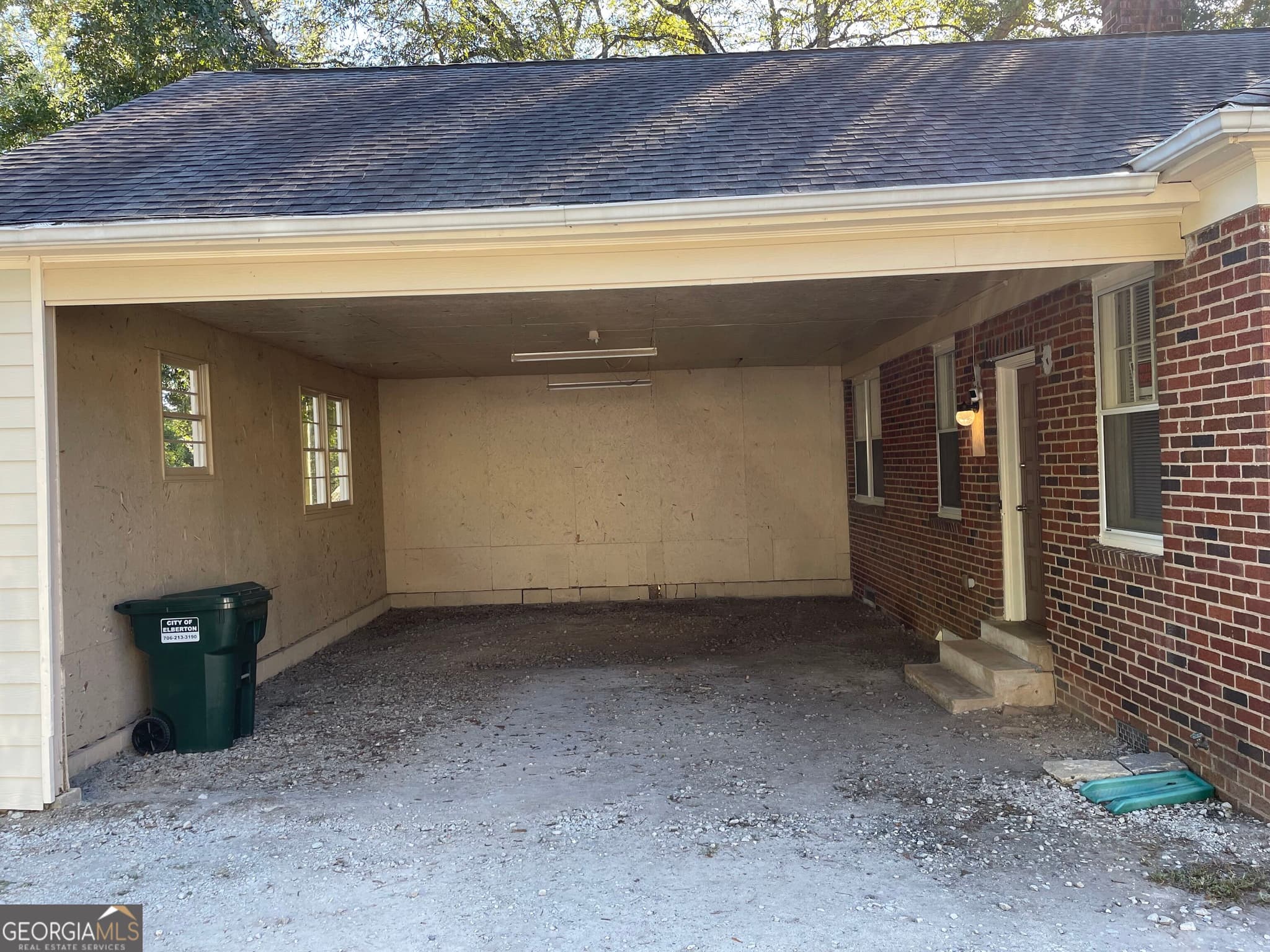 3 bedroom, 1 bathroom, 1,282 sq ft single family residence for sale at 227 S Oliver Street, Elberton, GA 30635 — photo 9