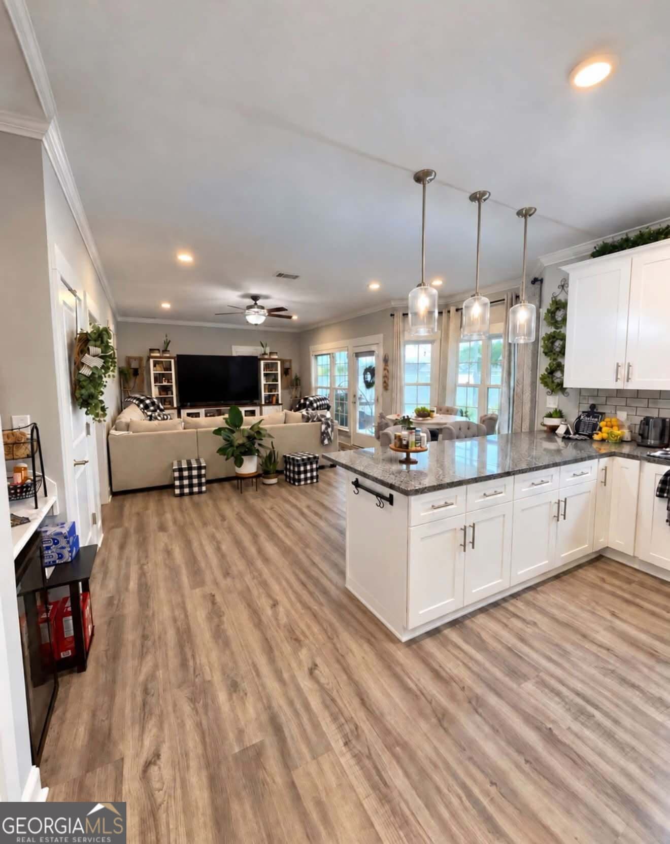 4 bedroom, 3.5 bathroom, 2,496 sq ft single family residence for sale at 1512 Plantation Circle, Blackshear, GA 31516 — photo 6
