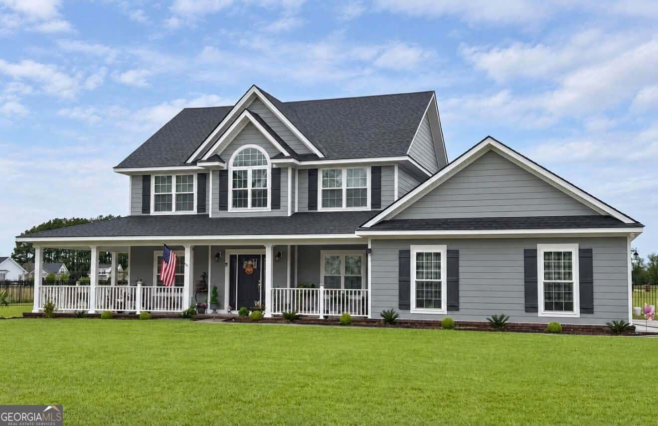 4 bedroom, 3.5 bathroom, 2,496 sq ft single family residence for sale at 1512 Plantation Circle, Blackshear, GA 31516