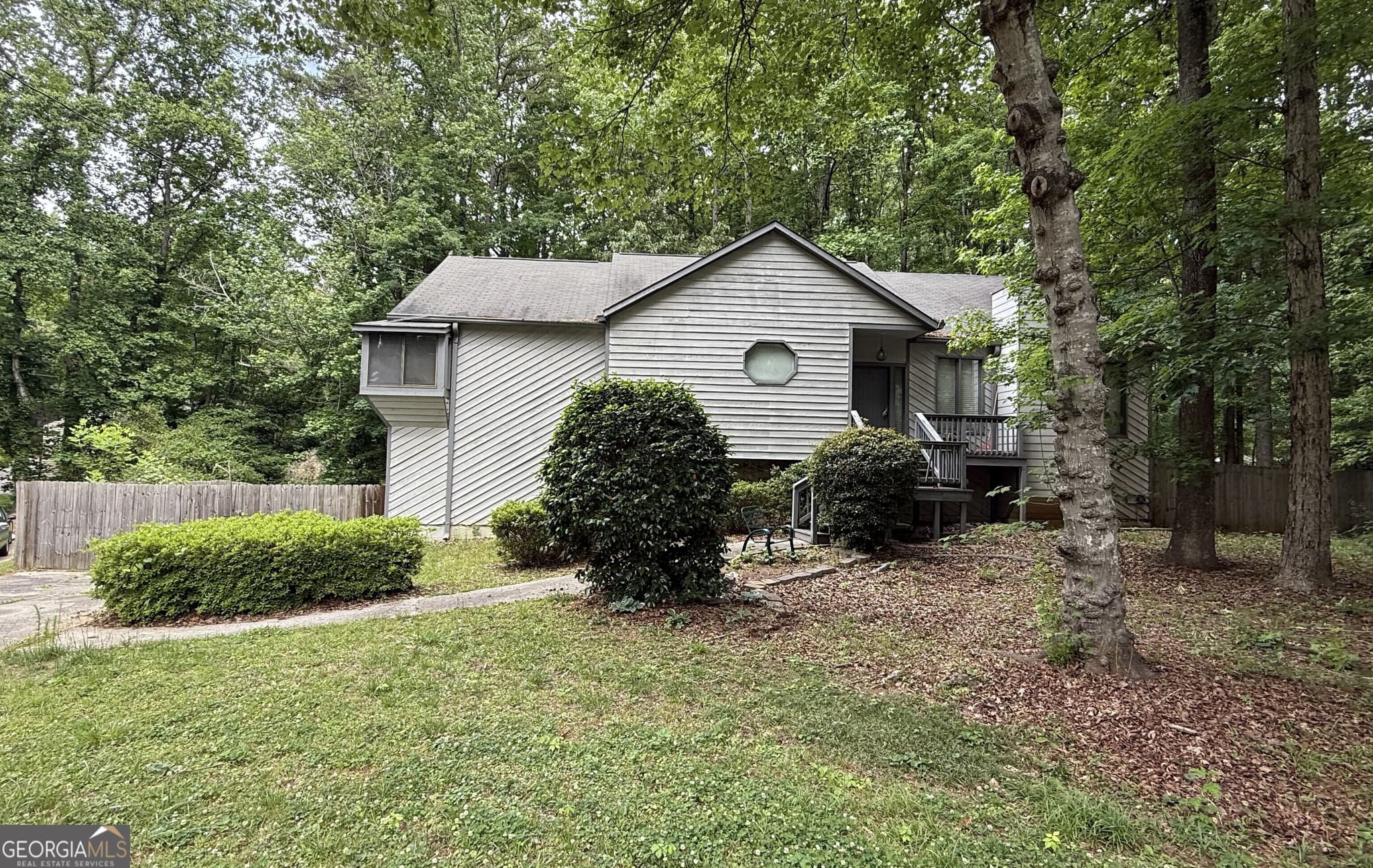 4 bedroom, 3.5 bathroom, 2,928 sq ft single family residence sold at 829 Post Road Way, Stone Mountain, GA 30088