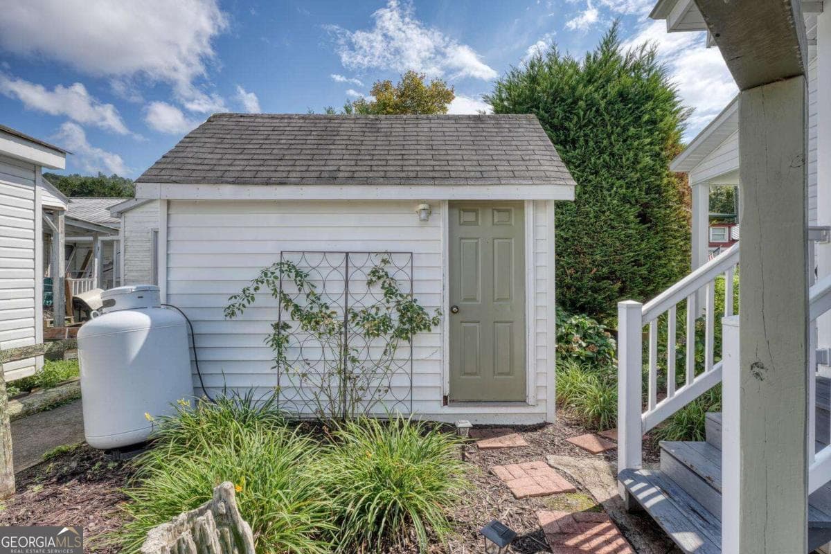1 bedroom, 1 bathroom single family residence for sale at 4353 Riverbank Run, Hiawassee, GA 30546 — photo 7