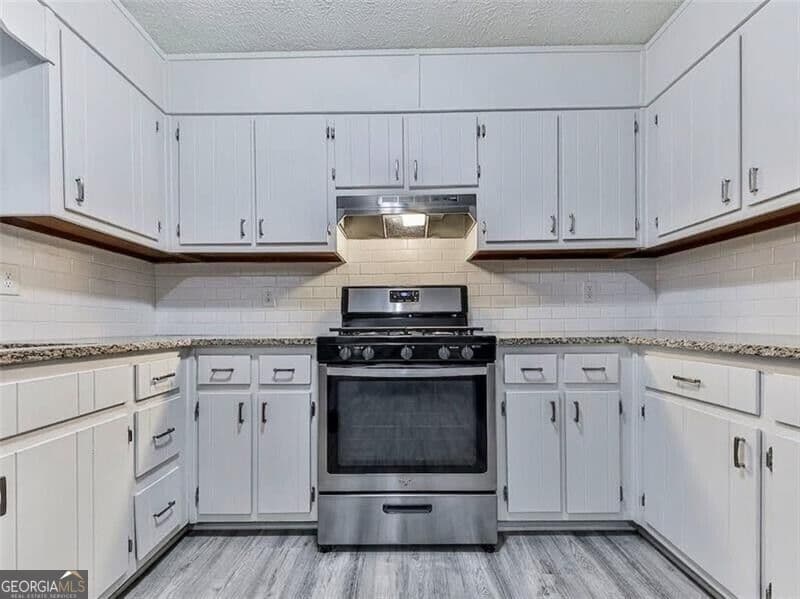 3 bedroom, 3 bathroom, 2,214 sq ft single family residence for sale at 389 Saint Albans Court, Mableton, GA 30126 — photo 7
