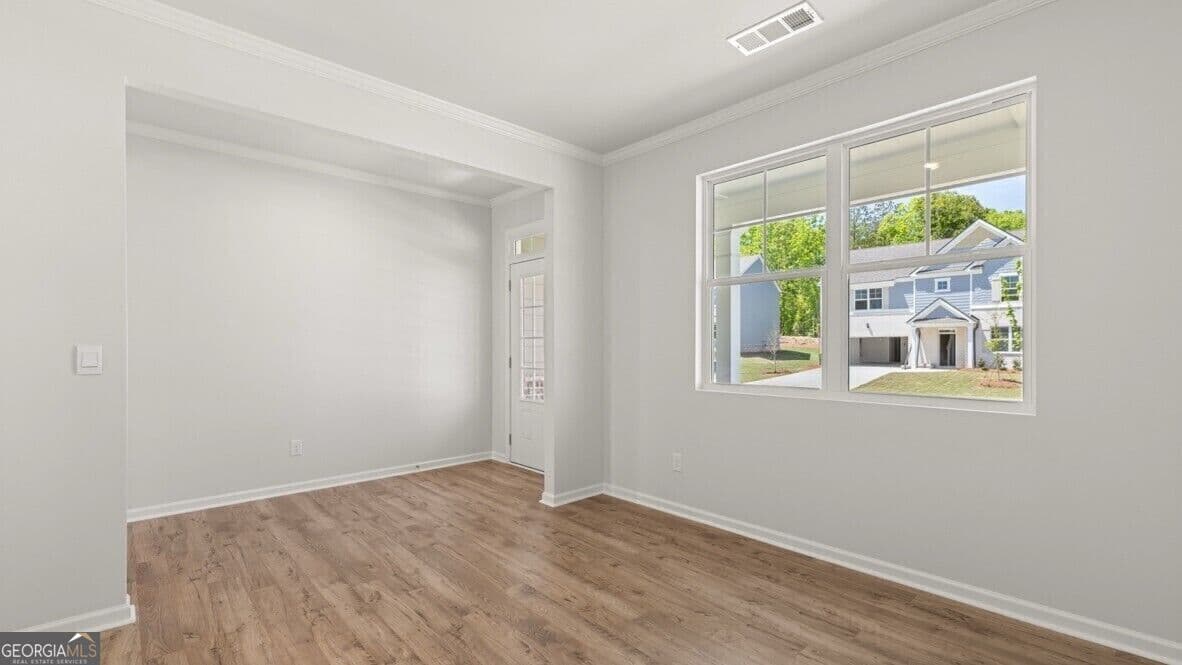 5 bedroom, 3 bathroom, 2,511 sq ft single family residence for sale at 379 Belmont Drive, Cartersville, GA 30120 — photo 4