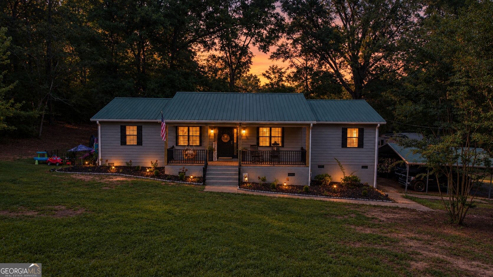 3 bedroom, 2.5 bathroom, 1,680 sq ft single family residence for sale at 2734 Flat Shoals Road, Concord, GA 30206 — photo 2