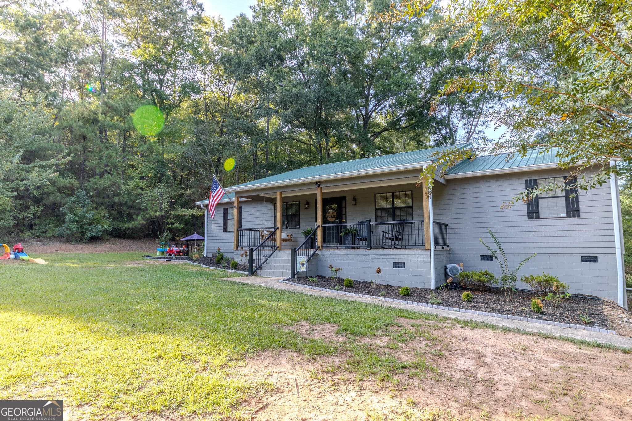 3 bedroom, 2.5 bathroom, 1,680 sq ft single family residence for sale at 2734 Flat Shoals Road, Concord, GA 30206 — photo 5