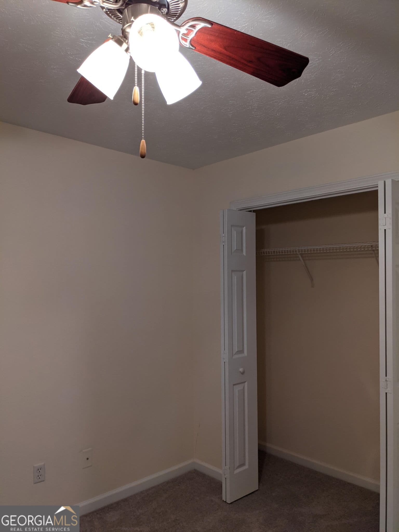 3 bedroom, 2.5 bathroom, 1,888 sq ft single family residence for rent at 322 Emerald Way, Senoia, GA 30276 for $2,250 a month — photo 2