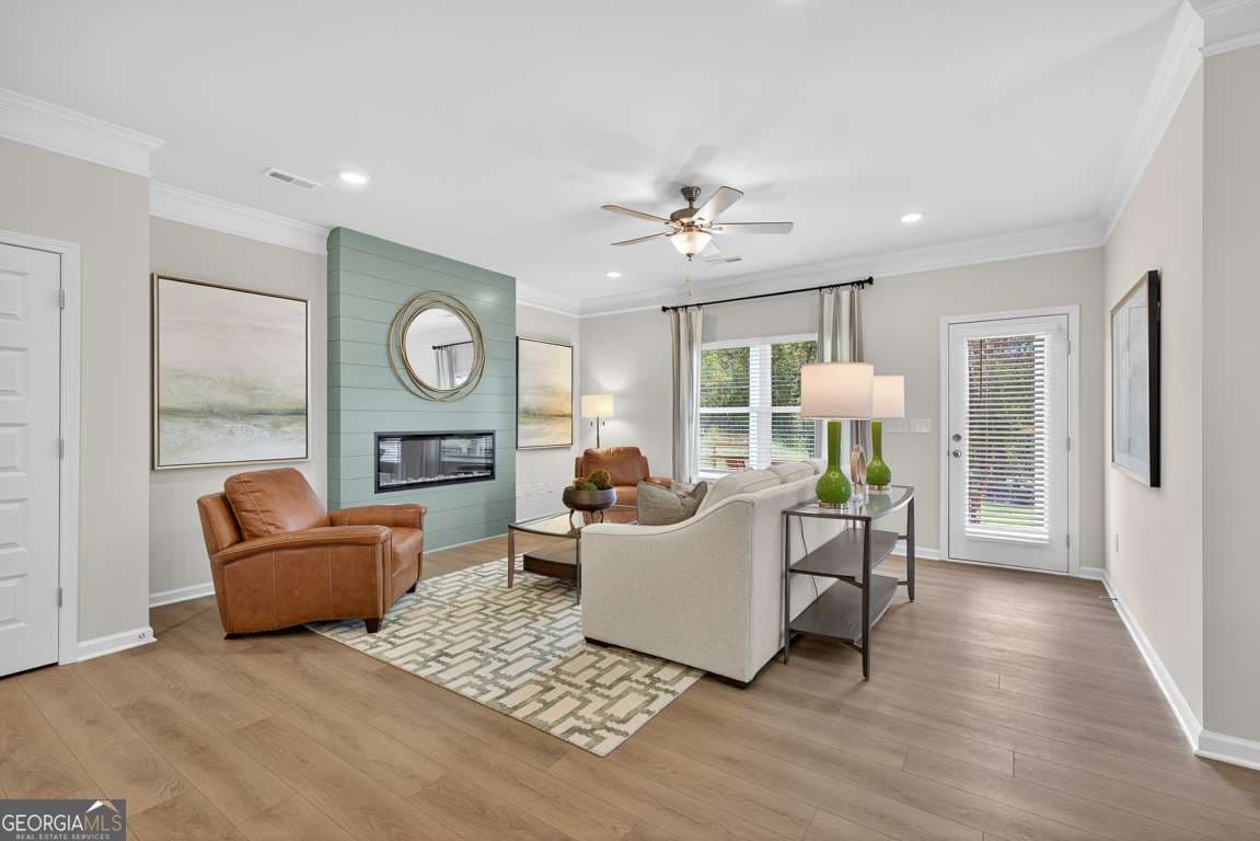 3 bedroom, 2.5 bathroom, 1,912 sq ft townhouse for sale at 827 Crescent Drive 55, Riverdale, GA 30274 — photo 9