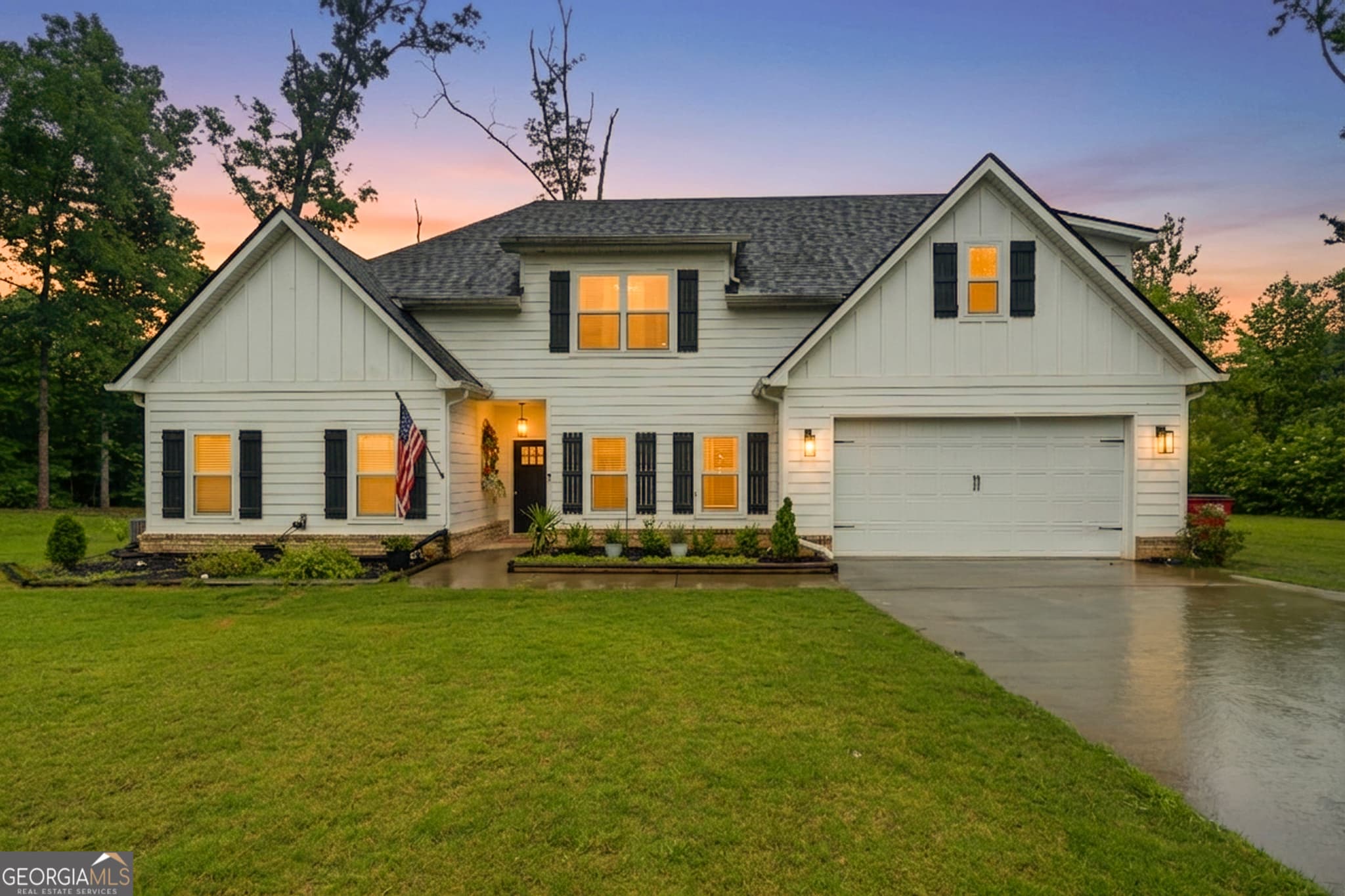 5 bedroom, 4 bathroom, 2,500 sq ft single family residence for sale at 221 Diamond Place, Gray, GA 31032 — photo 2