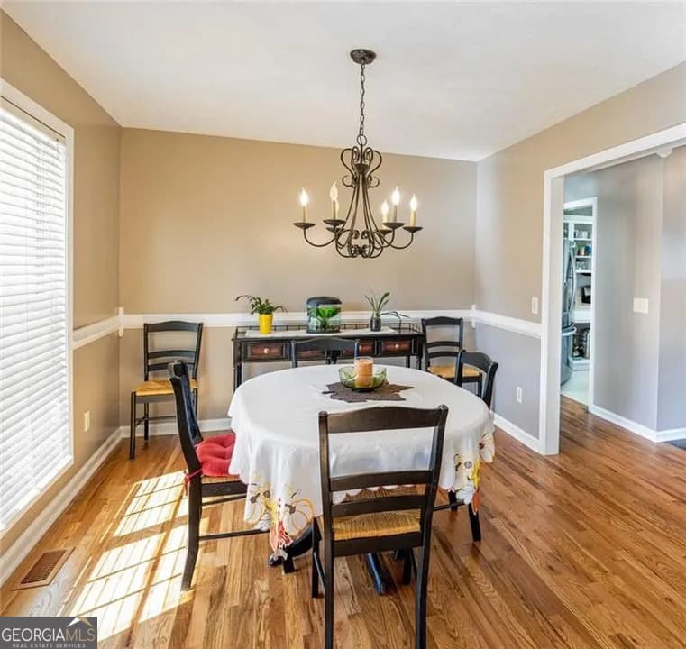 4 bedroom, 3 bathroom, 2,598 sq ft single family residence for sale at 5810 Woodberry Walk, Cumming, GA 30028 — photo 7