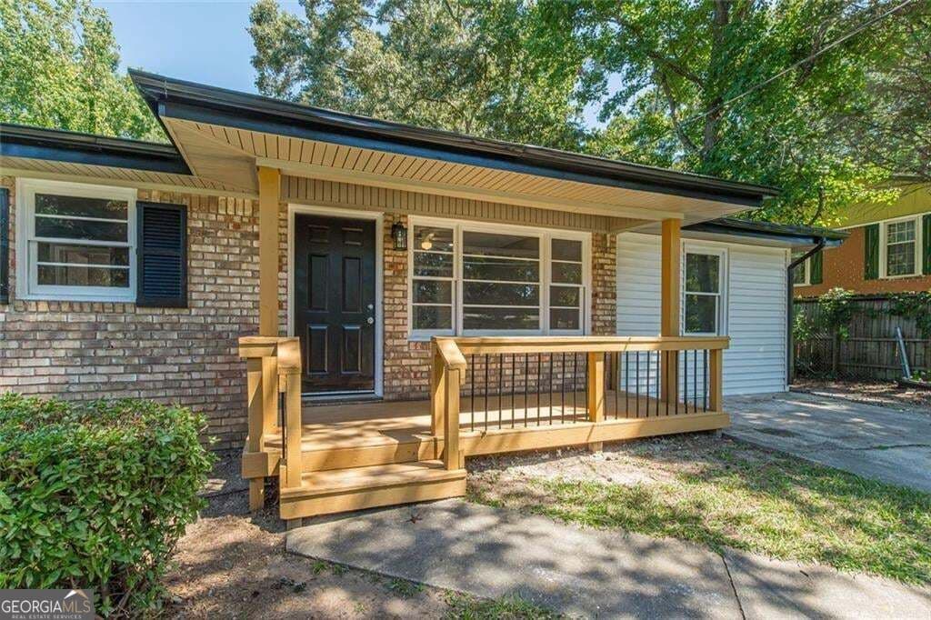 4 bedroom, 2 bathroom, 1,352 sq ft single family residence for sale at 6405 Kensington Court, Austell, GA 30106 — photo 7
