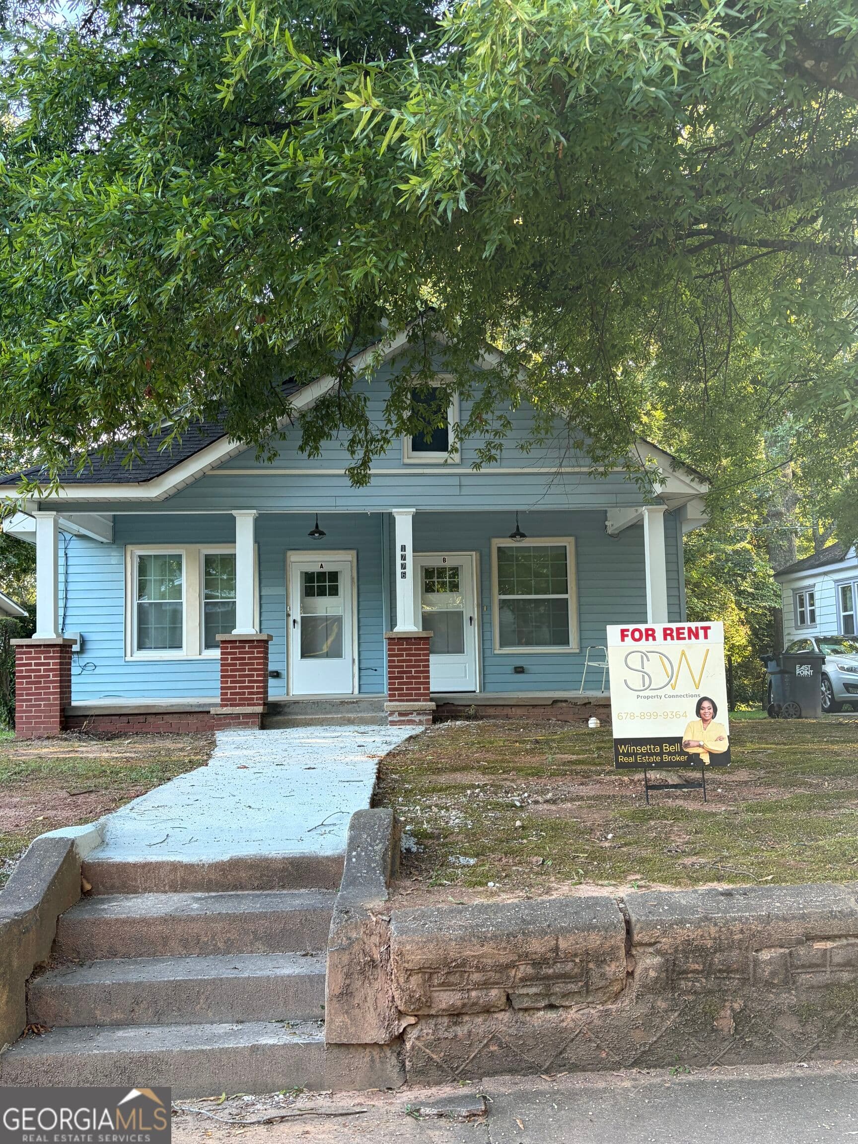 1 bedroom, 1 bathroom, 900 sq ft duplex for rent at 1776 Thompson Avenue B, East Point, GA 30344 for $1,300 a month