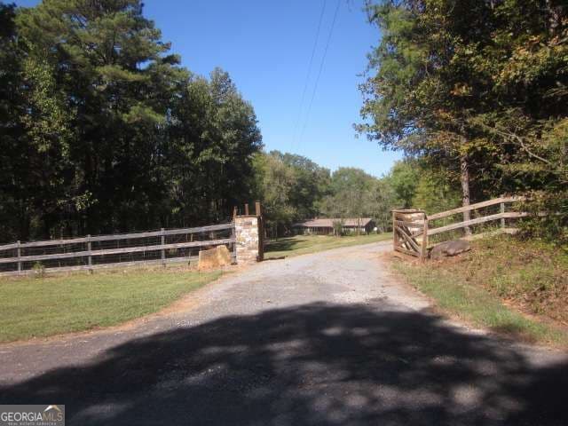 4 bedroom, 3 bathroom, 1,680 sq ft single family residence for sale at 312 Mansfield Road, White, GA 30184 — photo 2