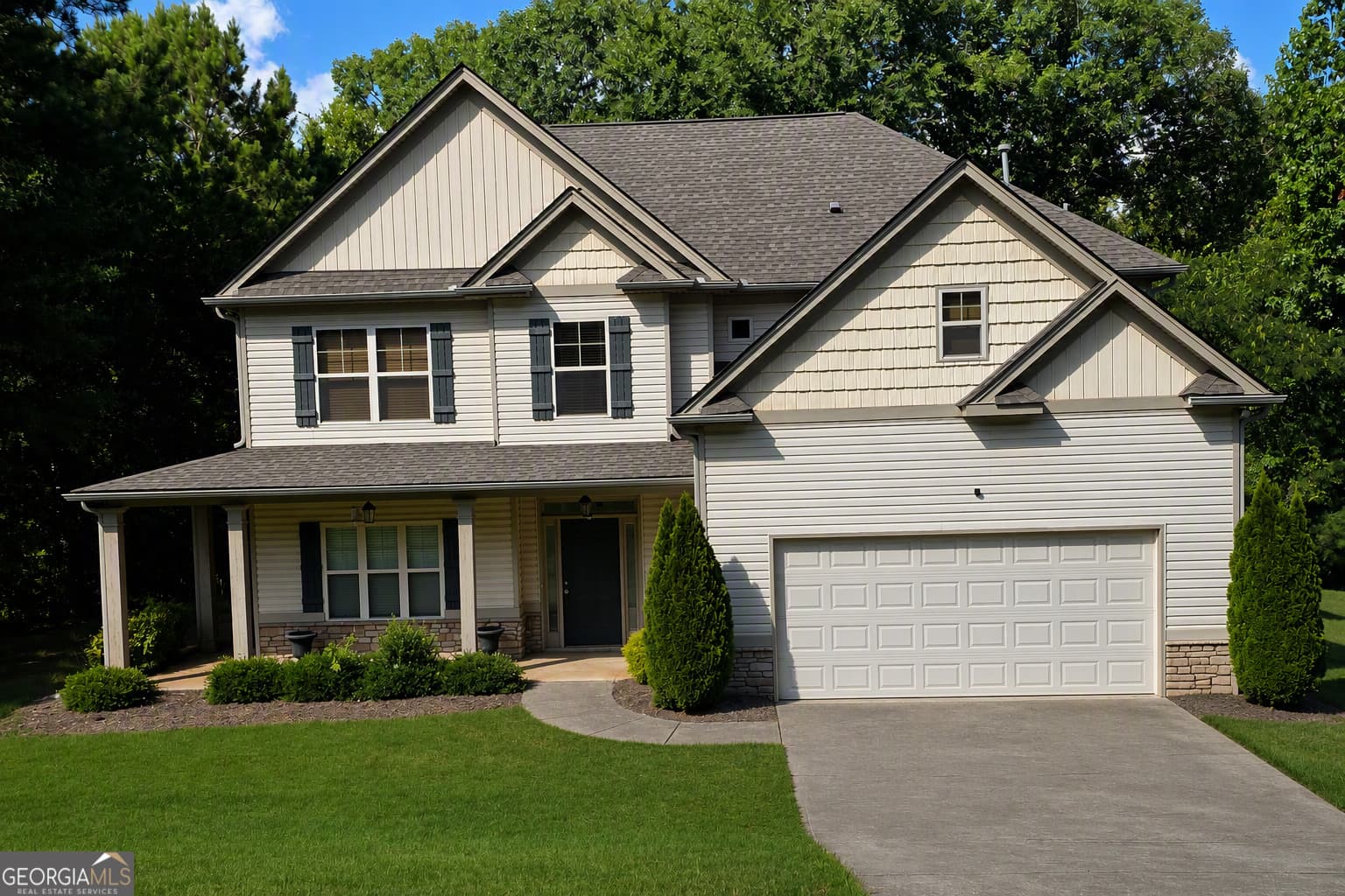 4 bedroom, 3 bathroom, 2,418 sq ft single family residence for sale at 270 Autumn Creek, Senoia, GA 30276 — photo 1 of 21