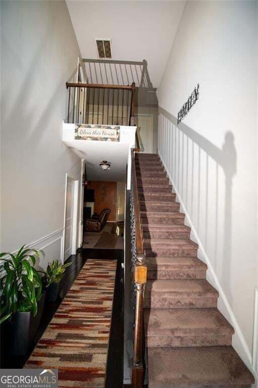 4 bedroom, 2.5 bathroom, 2,612 sq ft single family residence for sale at 7579 Crawford Court, Fairburn, GA 30213 — photo 3