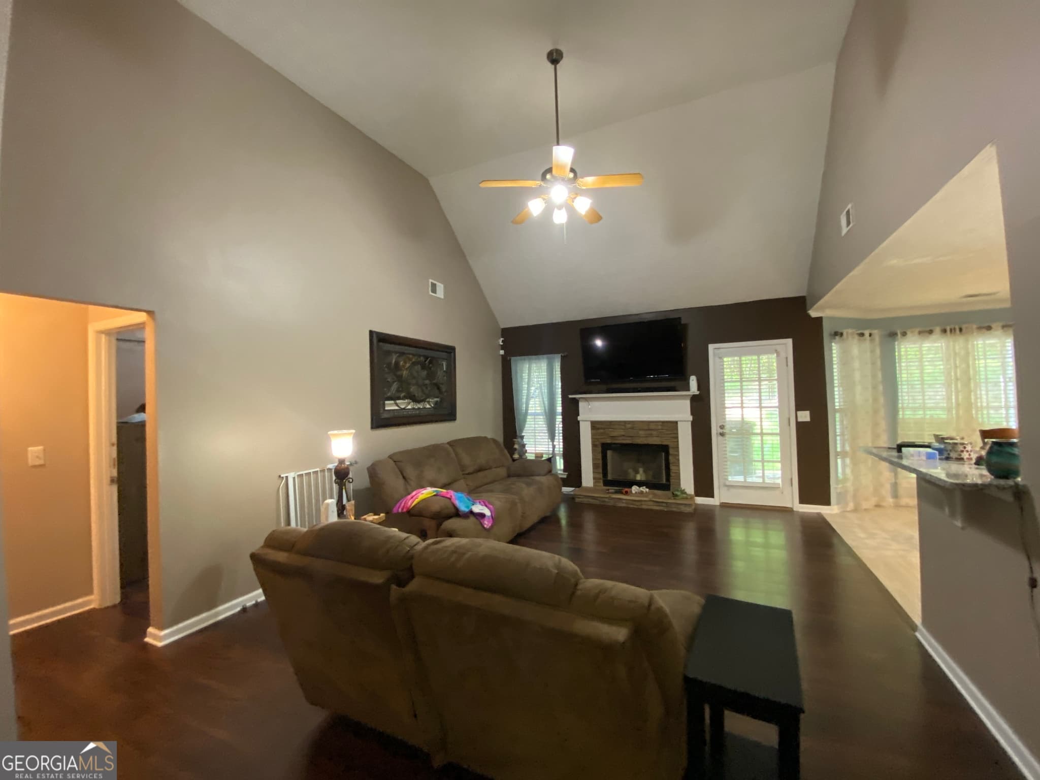 3 bedroom, 2 bathroom, 2,083 sq ft single family residence for sale at 312 Cascade Court, Hampton, GA 30228 — photo 7