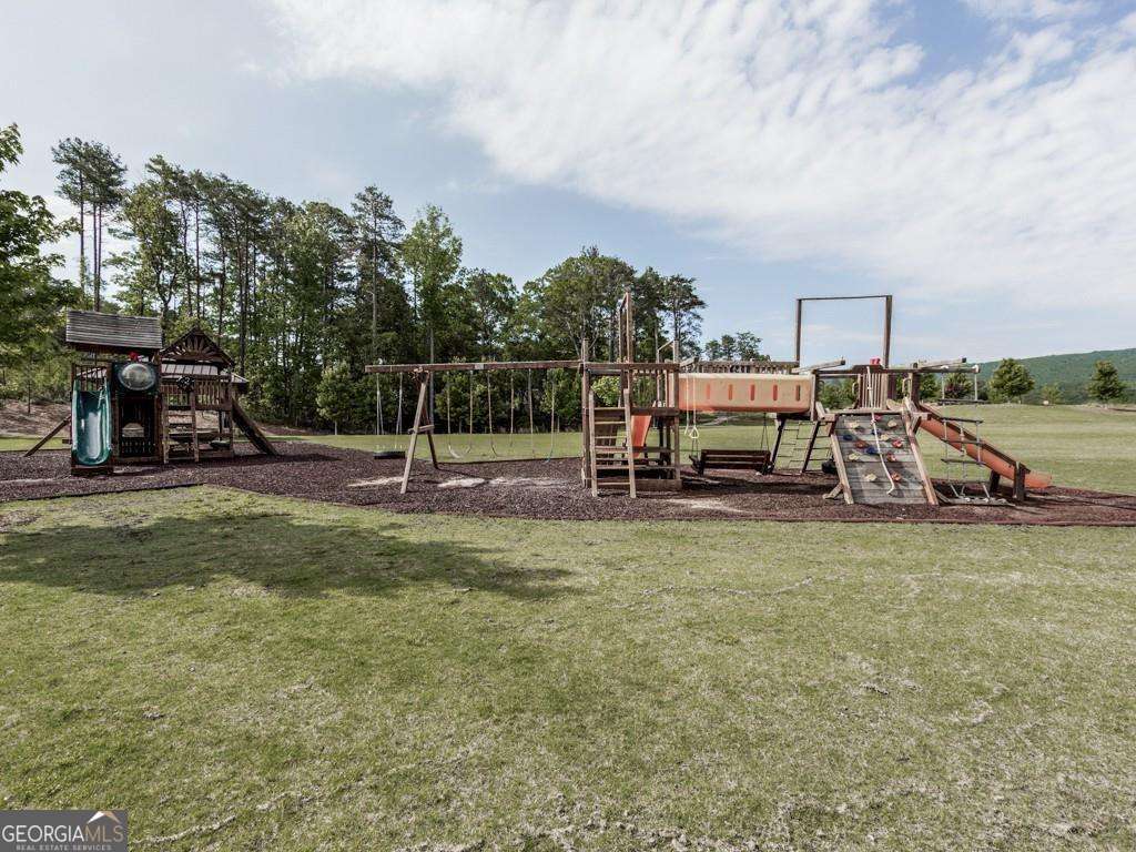 1 bedroom, 1 bathroom, 687 sq ft townhouse for sale at 1101 Fairway Oaks Road, Waleska, GA 30183 — photo 6