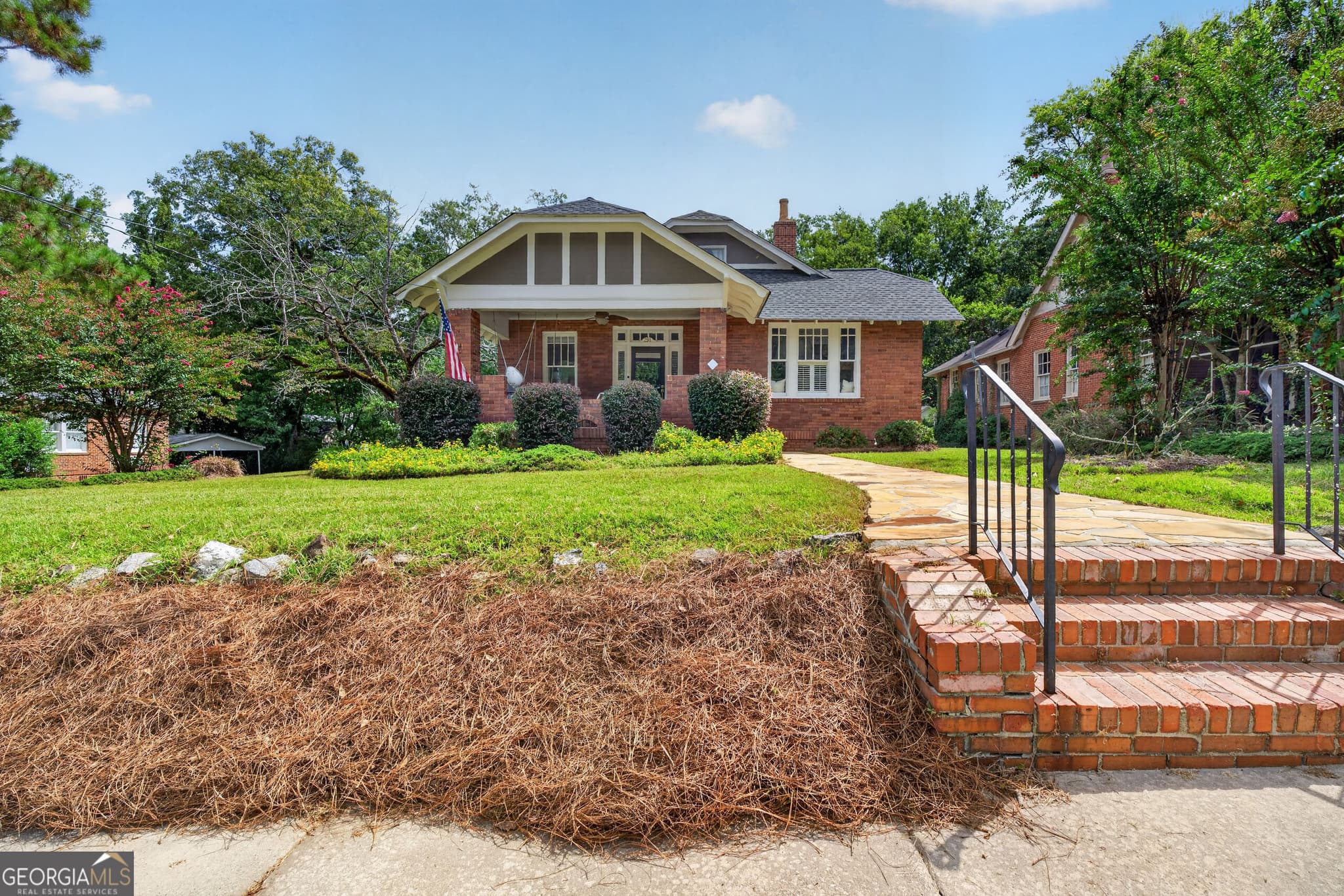 4 bedroom, 2 bathroom, 2,309 sq ft single family residence for sale at 291 Buford Place, Macon, GA 31204 — photo 2