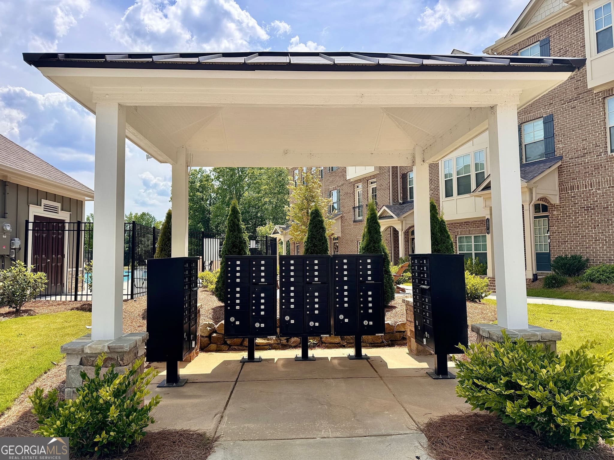 4 bedroom, 3.5 bathroom, 2,430 sq ft townhouse for rent at 1576 Halstead Place 1576, Suwanee, GA 30024 for $3,195 a month — photo 10