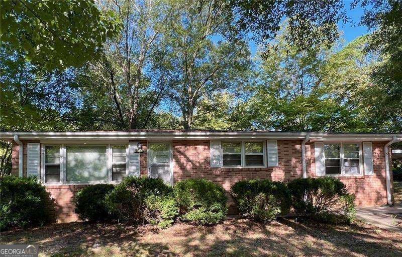 3 bedroom, 1 bathroom, 1,264 sq ft single family residence for rent at 3743 JILES Road, Kennesaw, GA 30144 for $1,700 a month — photo 1 of 1