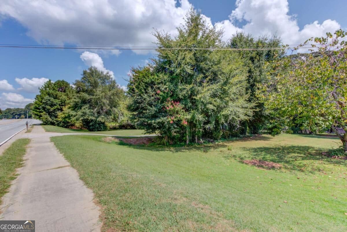 2 bedroom, 1 bathroom, 984 sq ft single family residence for sale at 2854 Centerville Highway, Snellville, GA 30078 — photo 7