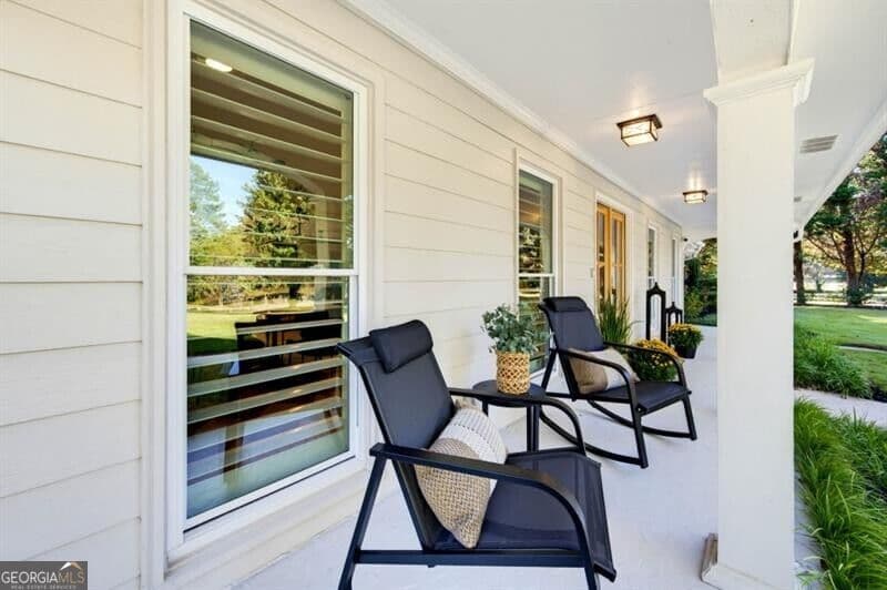5 bedroom, 4.5 bathroom, 3,963 sq ft single family residence for sale at 12065 King Road, Roswell, GA 30075 — photo 4