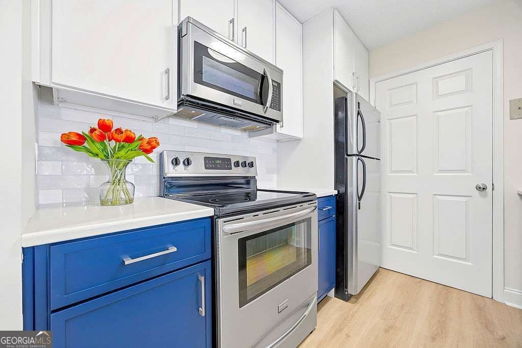 1 bedroom, 1 bathroom, 730 sq ft condominium for sale at 1075 Peachtree Walk A301, Atlanta, GA 30309 — photo 4