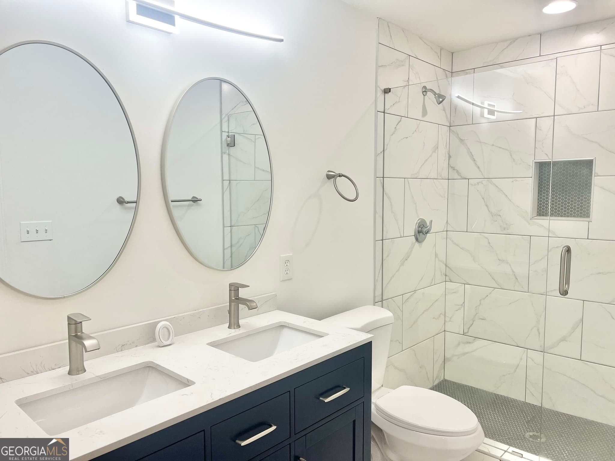 5 bedroom, 3 bathroom, 2,204 sq ft single family residence for sale at 5712 Attucks Boulevard, Morrow, GA 30260 — photo 8