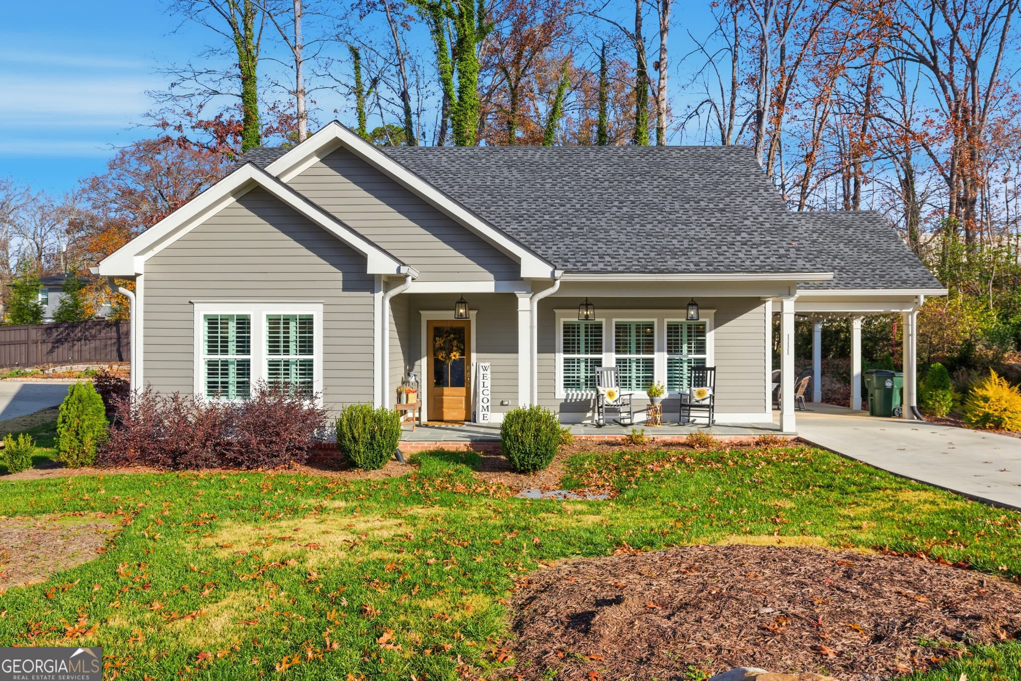 2 bedroom, 2 bathroom, 1,190 sq ft single family residence sold at 111 Smith Court, Clarkesville, GA 30523