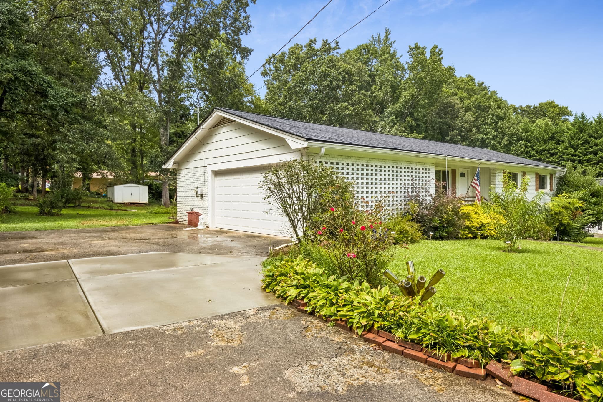 3 bedroom, 2 bathroom, 1,344 sq ft single family residence for sale at 1331 Owen Circle, Buford, GA 30518 — photo 5