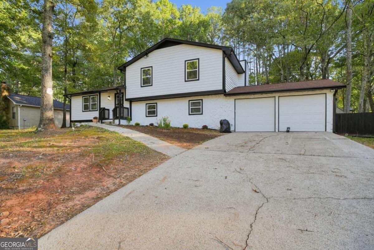 4 bedroom, 3 bathroom single family residence for sale at 70 Hager Drive, Riverdale, GA 30274