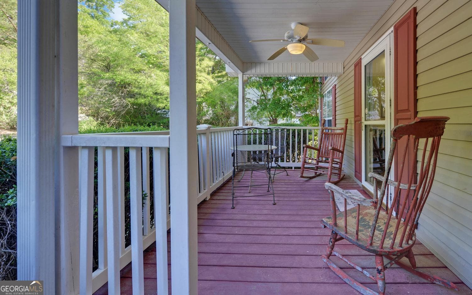 3 bedroom, 2 bathroom, 1,872 sq ft single family residence for sale at 529 Chase Landing Road, Martin, GA 30557 — photo 2