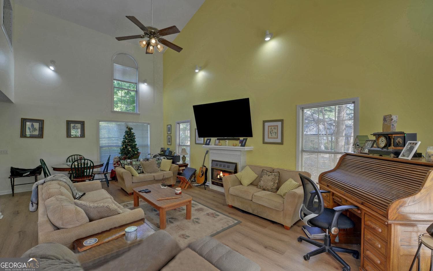 3 bedroom, 2 bathroom, 1,872 sq ft single family residence for sale at 529 Chase Landing Road, Martin, GA 30557 — photo 3