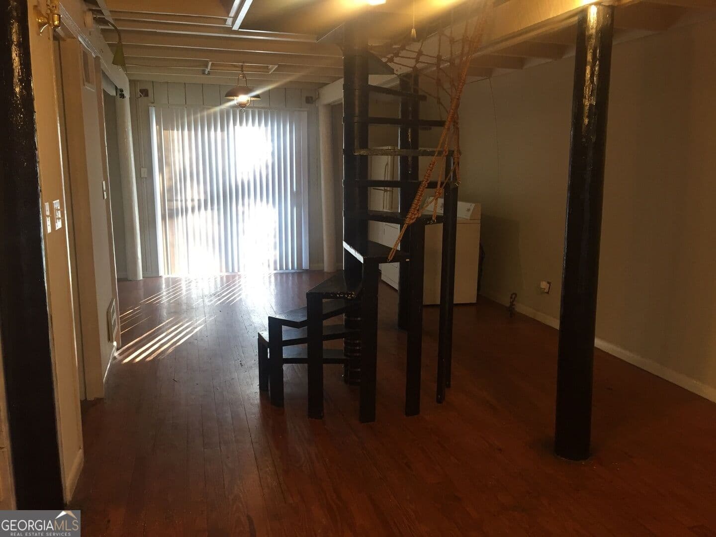 2 bedroom, 1.5 bathroom, 722 sq ft duplex for rent at 1453 Barnett Shoals A, Athens, GA 30605 for $1,125 a month — photo 5