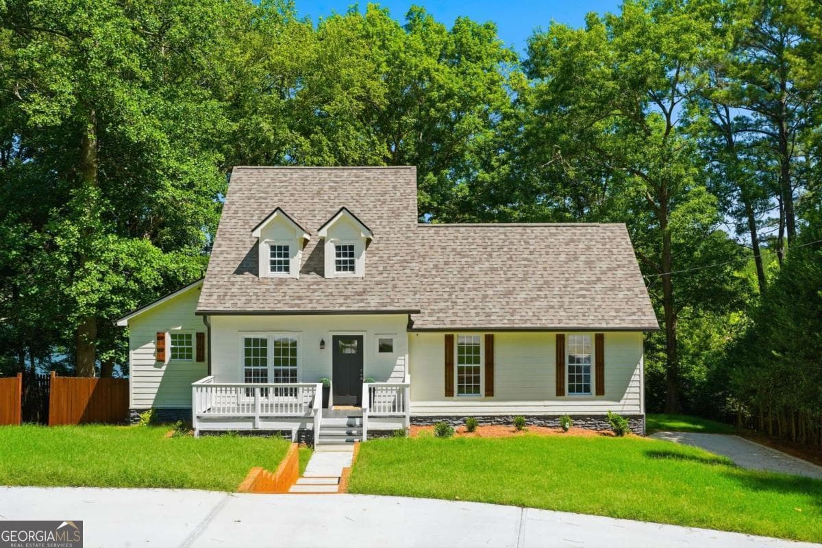 4 bedroom, 3.5 bathroom single family residence sold at 7900 Sweetwater Drive, Douglasville, GA 30135