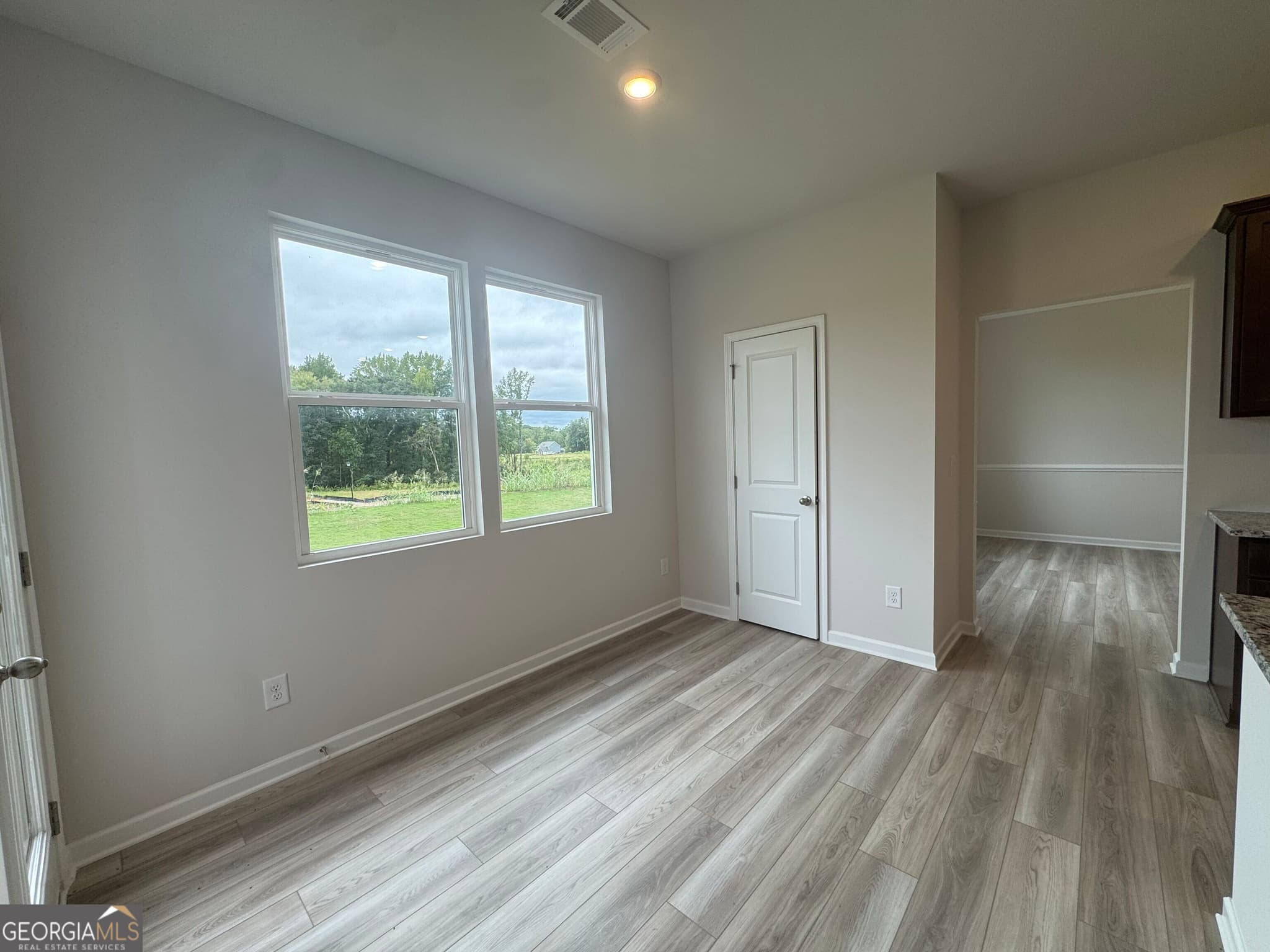 4 bedroom, 2.5 bathroom, 2,457 sq ft single family residence for sale at 189 Hampton Hollow Drive, Jefferson, GA 30549 — photo 7