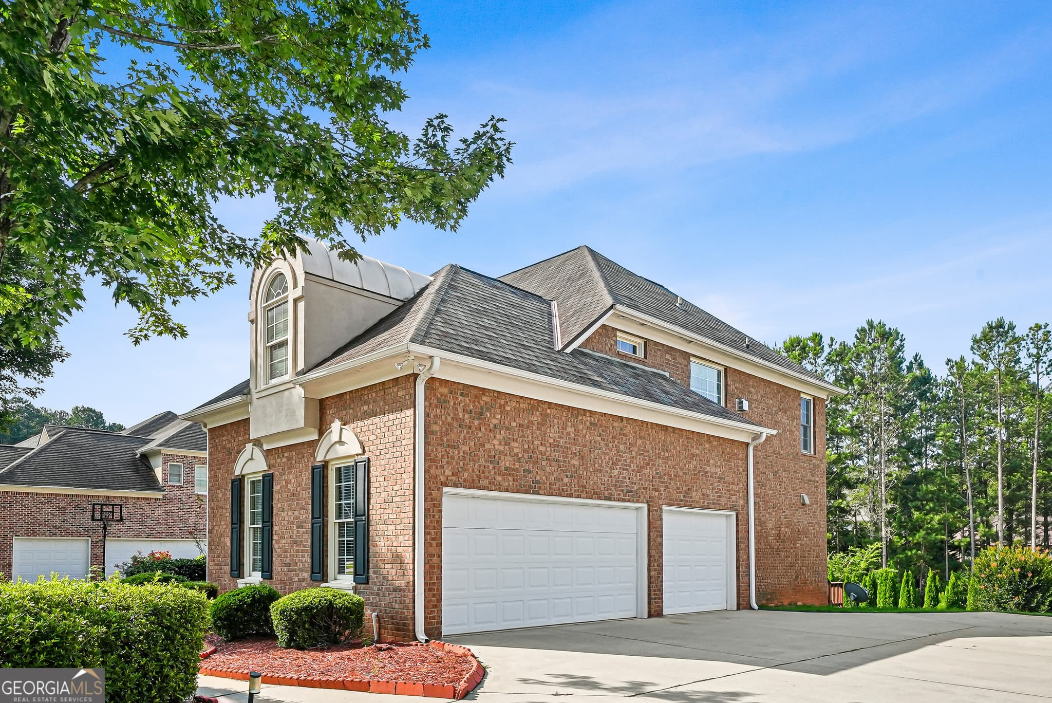 5 bedroom, 4.5 bathroom, 3,478 sq ft single family residence for sale at 160 Tana Drive, Fayetteville, GA 30214 — photo 3
