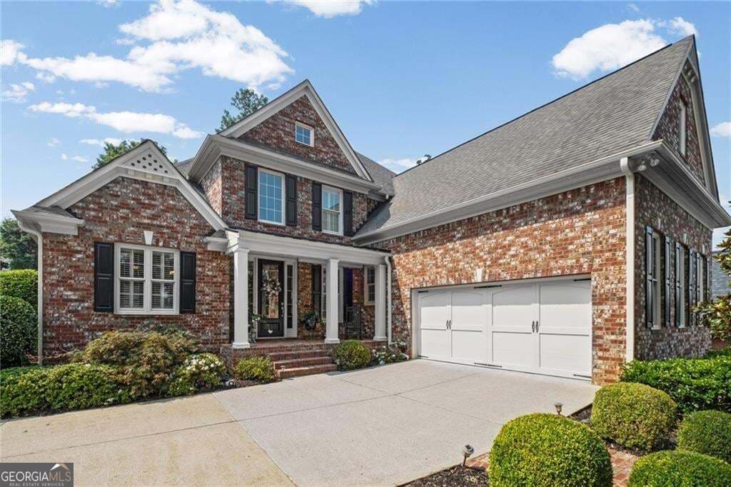 5 bedroom, 5 bathroom, 4,277 sq ft single family residence for sale at 200 Wexford Court, Canton, GA 30115 — photo 4