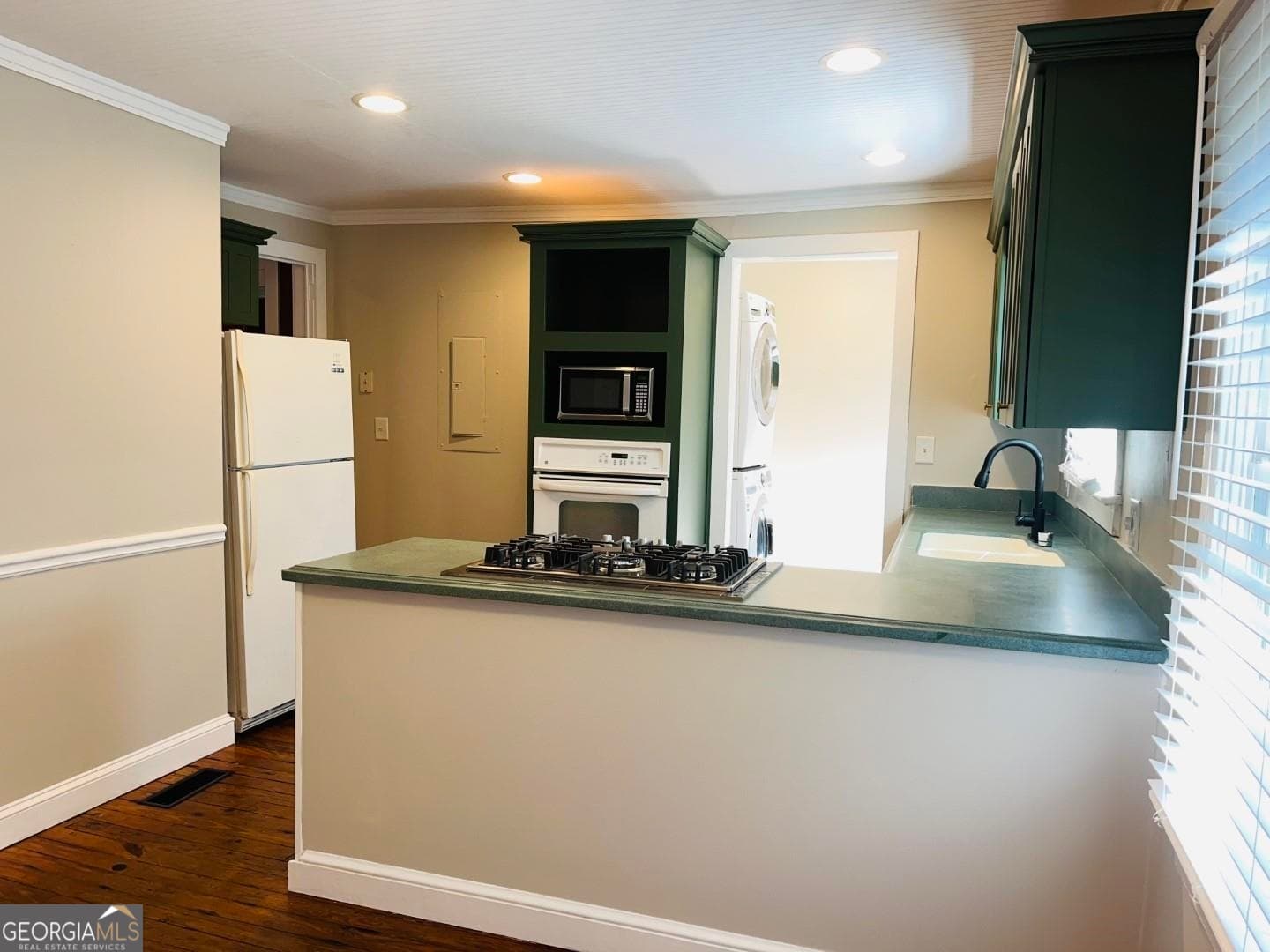 3 bedroom, 2 bathroom, 1,067 sq ft single family residence for rent at 4665 Orchid Drive, Pine Lake, GA 30072 for $1,850 a month — photo 6