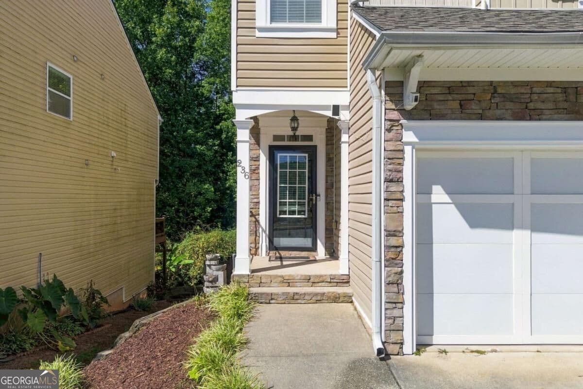 4 bedroom, 3.5 bathroom, 1,888 sq ft single family residence for sale at 236 Winterbury Drive, Canton, GA 30114 — photo 2