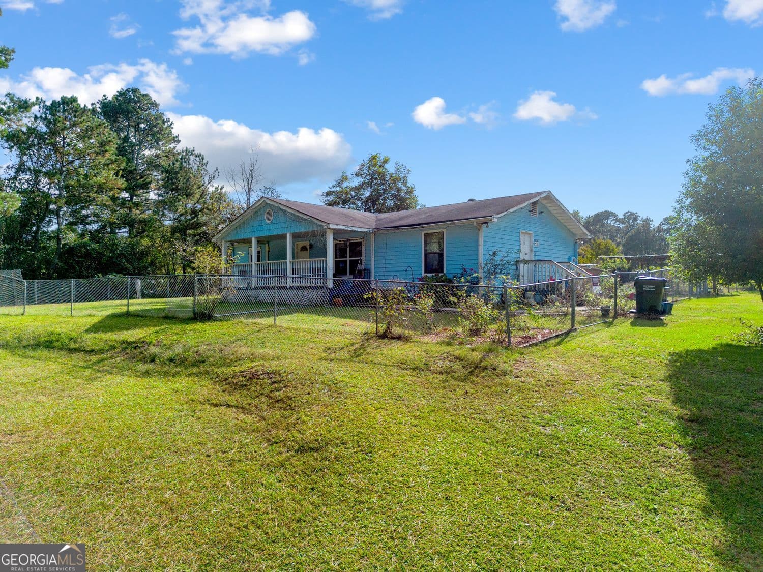 2 bedroom, 1 bathroom, 1,200 sq ft single family residence for sale at 5570 Bold Springs Road, Dacula, GA 30019