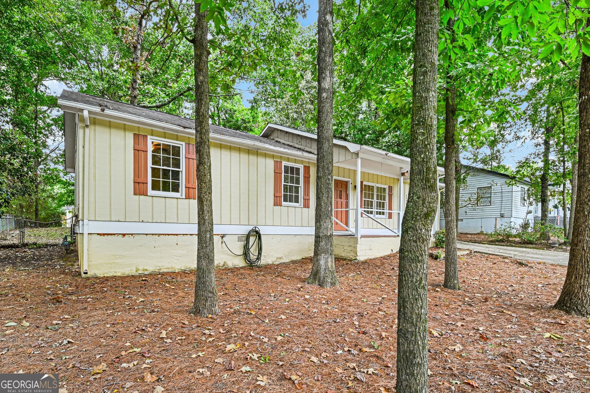 3 bedroom, 2 bathroom, 1,164 sq ft single family residence for sale at 2456 Verner Road, Lawrenceville, GA 30043 — photo 3