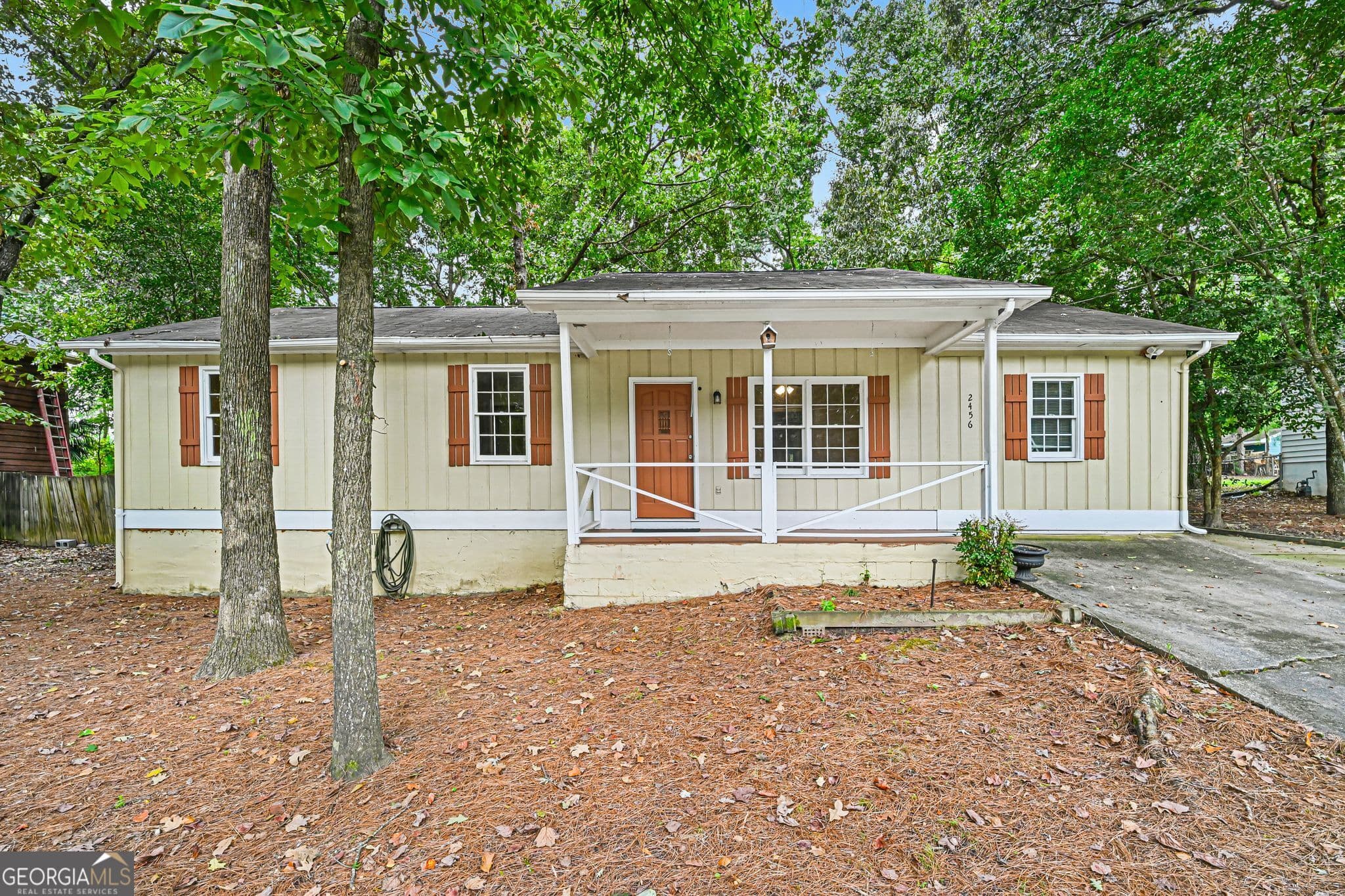 3 bedroom, 2 bathroom, 1,164 sq ft single family residence for sale at 2456 Verner Road, Lawrenceville, GA 30043 — photo 1 of 32