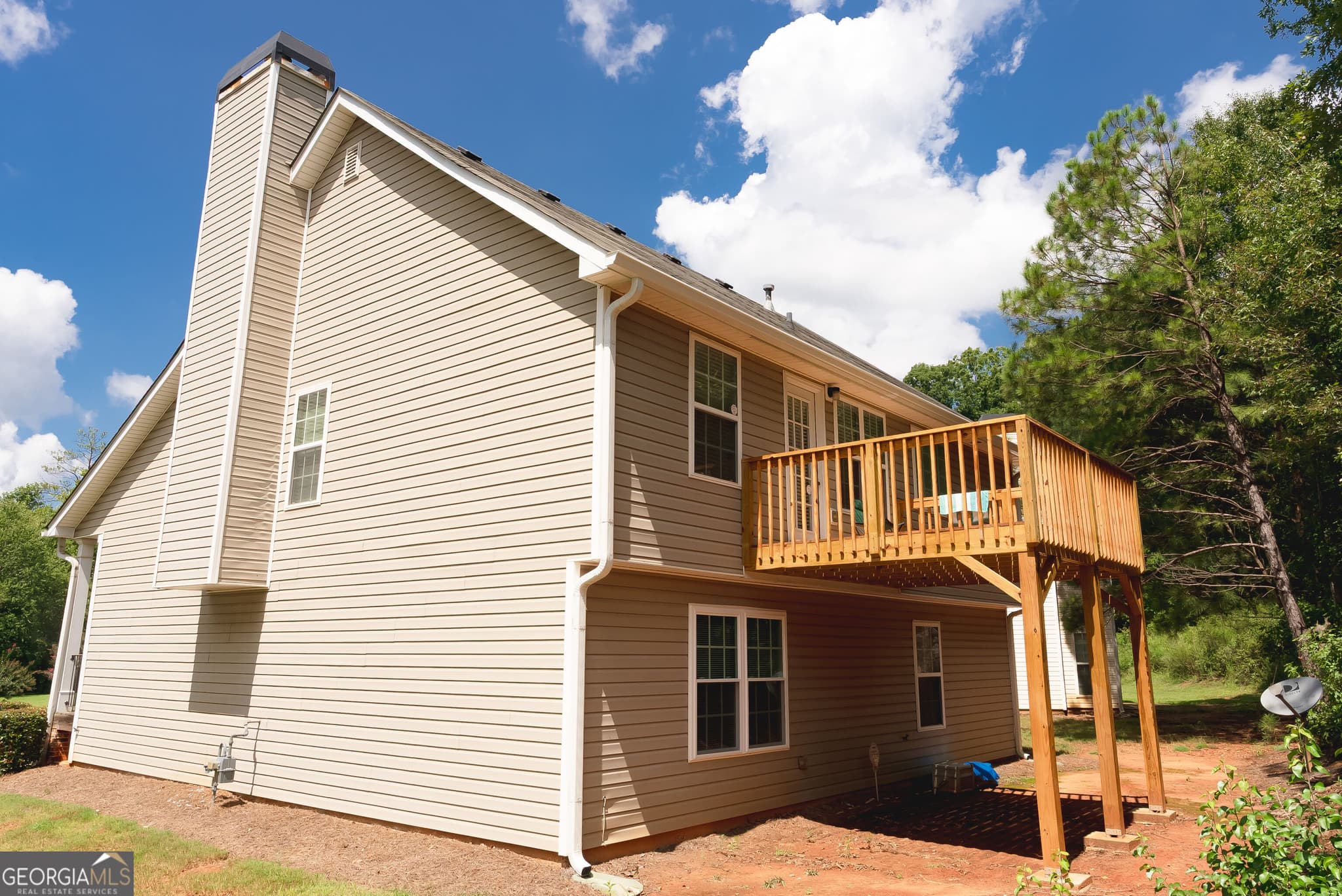 4 bedroom, 3 bathroom, 2,209 sq ft single family residence for sale at 1901 Oakbluff Drive, Austell, GA 30106 — photo 3