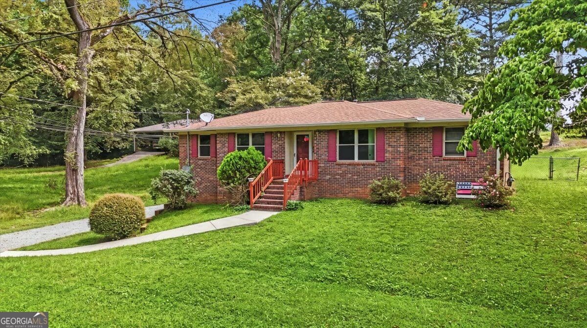 4 bedroom, 2 bathroom, 1,377 sq ft single family residence for sale at 2913 Vogue Drive, Douglasville, GA 30134