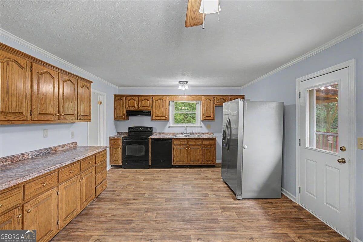 4 bedroom, 2 bathroom, 1,377 sq ft single family residence for sale at 2913 Vogue Drive, Douglasville, GA 30134 — photo 9