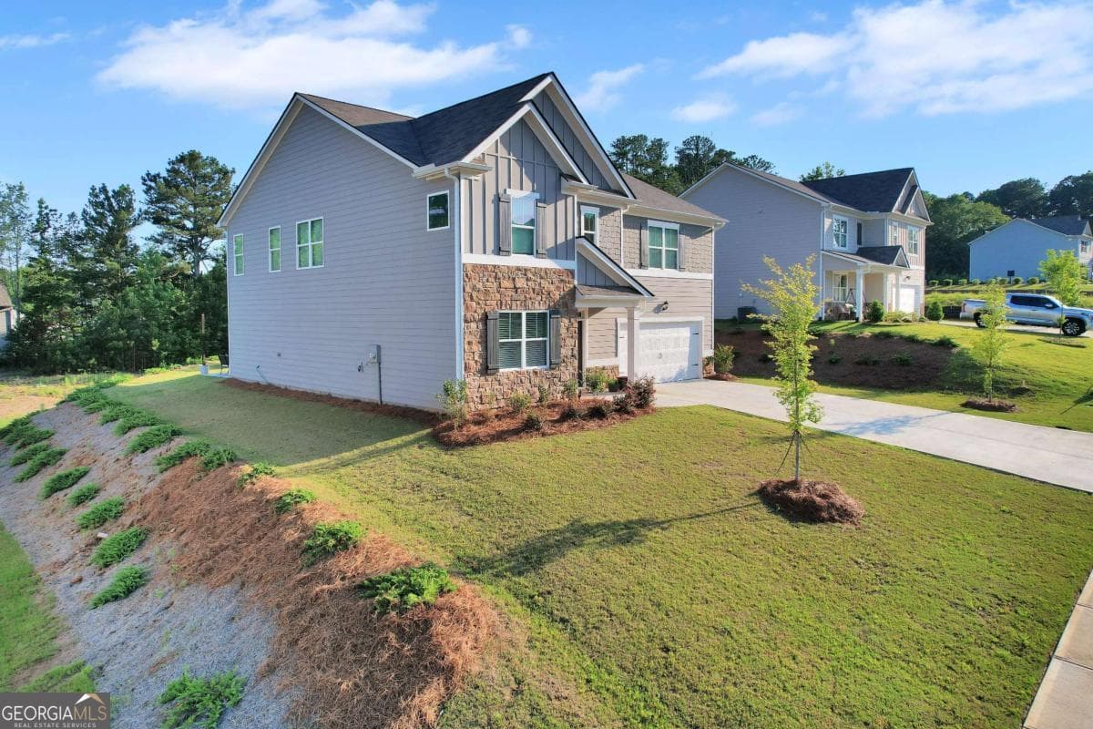 5 bedroom, 3 bathroom, 3,230 sq ft single family residence for sale at 90 Thompson Drive, Dallas, GA 30132 — photo 3